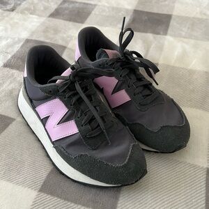 Women’s New Balance 237 Size 8.5